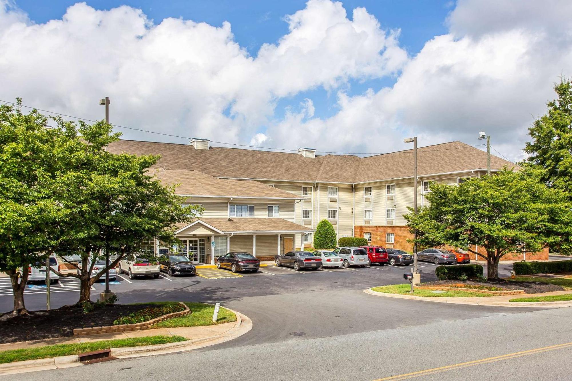 Suburban Studios Near University Of North Carolina-Charlotte Exterior foto